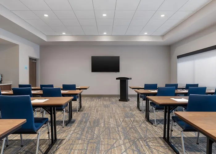 Holiday Inn Express & Suites Linden - Newark South By Ihg